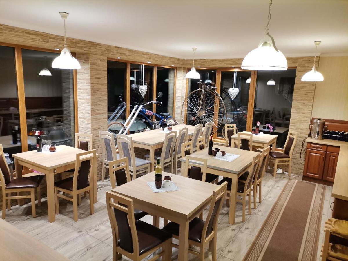 Udany Villa Apartament ชเจอร์ค ภายนอก รูปภาพ